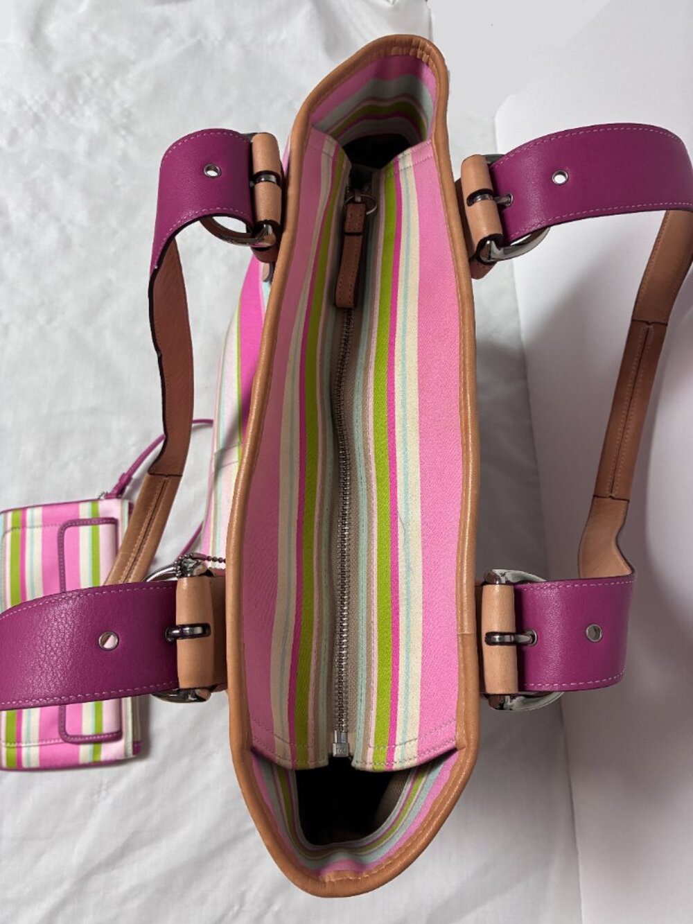 Coach Multicolor Tote & Wristlet - Picture 7 of 11